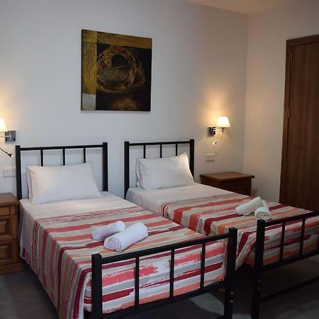 Lovely 3-Bedroom Apartment In L-Iklin Bagian luar foto