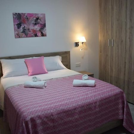 Lovely 3-Bedroom Apartment In L-Iklin Bagian luar foto